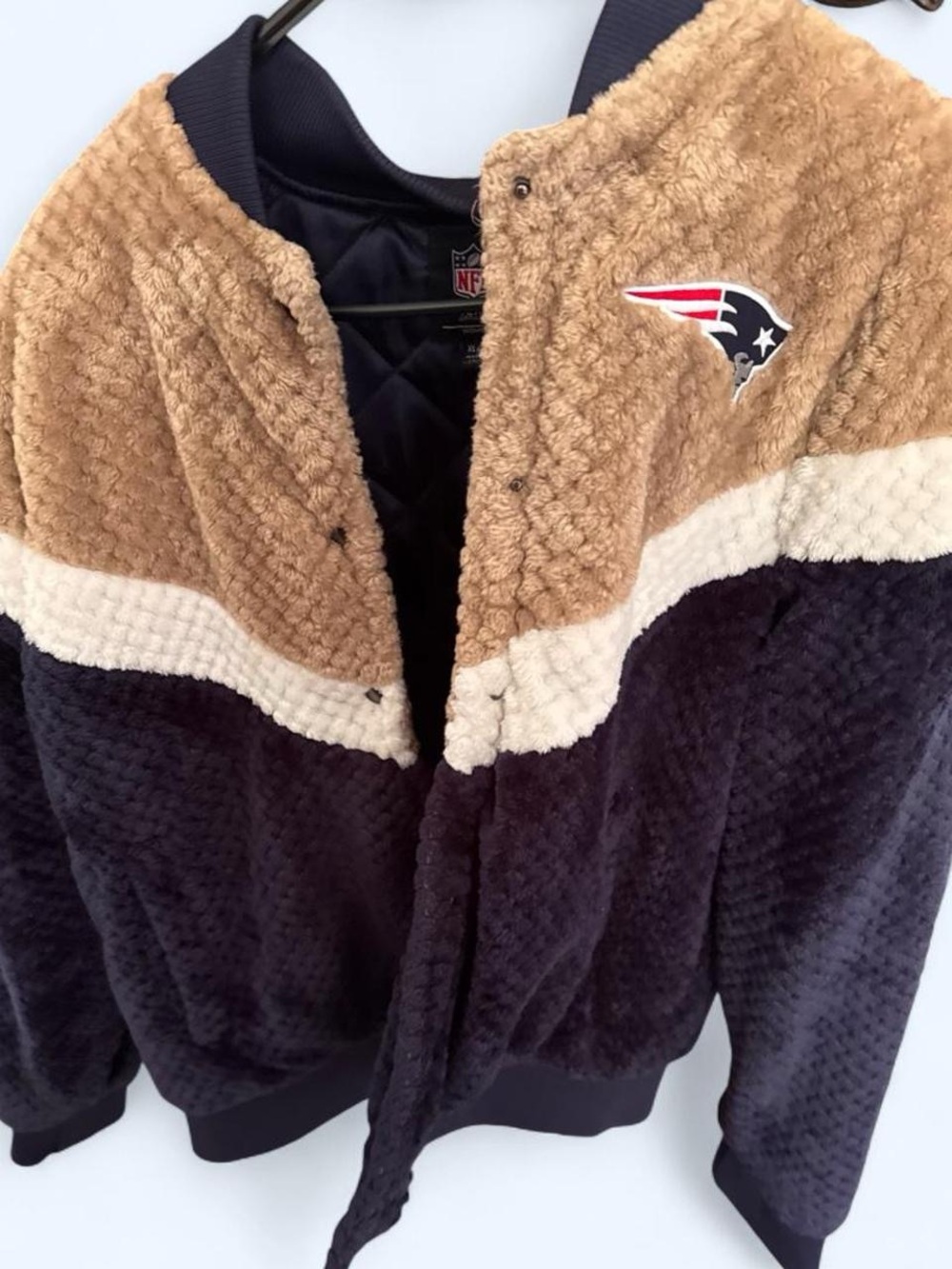 NFL New England Patriots Colorblock Sherpa Bomber Jacket - Tan/Navy/White